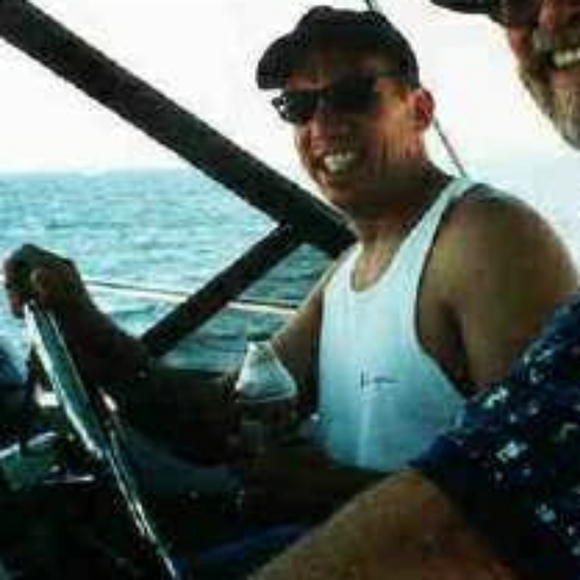 Meet your Posher, Bruce - Picture 2 of 4